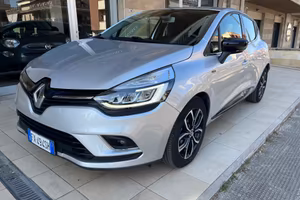 Renault Clio dCi 90 CV 5 porte Moschino Zen
