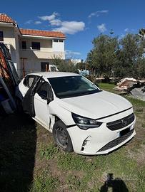 Opel corsa elettrica 6000km