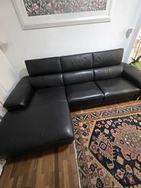 Divano angolare moderno in pelle