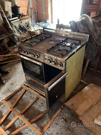 Cucina a gas con forno