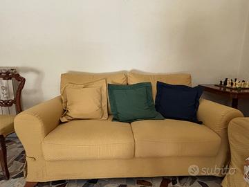 Coppia divani 2 posti e 3 posti