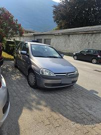 Opel corsa 1200 benzina