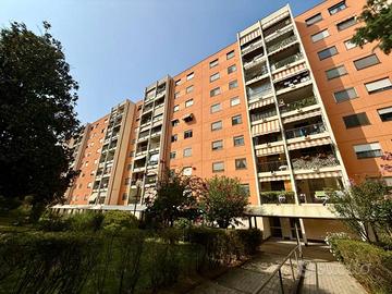 Appartamento di 91 m² con 5 locali e box auto a Ni