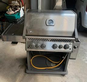 Barbecue a gas Napoleon Rogue PRO-S 525 inox 