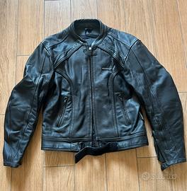 Giacca in pelle traforata tgl 50 € 70,00