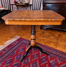 **Tavolino da gioco scacchi e dama, intarsiato