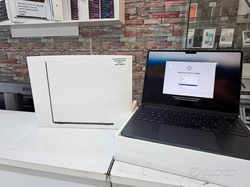 MACBOOK AIR 13.6" M3 2024 8GB/512GB CON GARANZIA