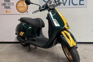 Vespa GTS 300 Super Racing Sixties Hpe