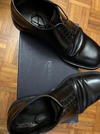 Scarpe stringate Prada