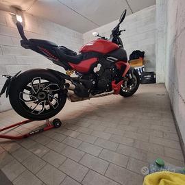 Ducati Diavel V4