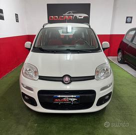 FIAT PANDA LOUNGE DA VETRINA 2017
