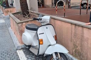 VESPA 50 HP 4