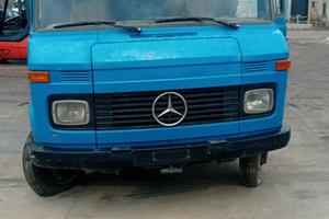 Ricambi autocarro d’epoca mercedes 508 anno 1992