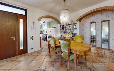 Appartamento in bifamiliare con ingresso indipende