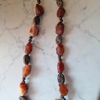 collana in corniola grezza