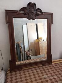 Specchio in legno