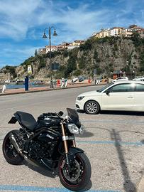 Triumph speed triple