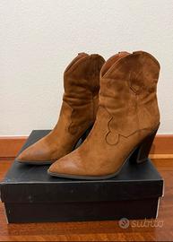 Stivaletti donna colore cuoio