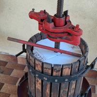 Torchio da vino da giardino