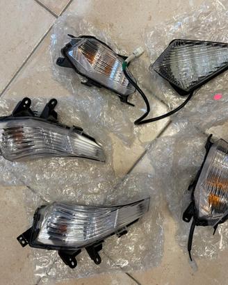 Frecce anteriori e posteriori Yamaha TMAX