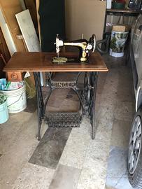 Macchina da cucire singer