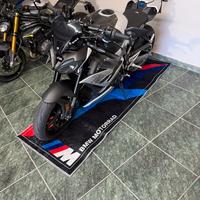 M 1000 R
