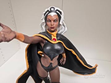 Storm Premium Format Regular statue Sideshow