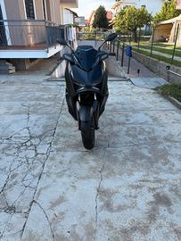 X MAX TECH MAX 300 2023 7.700 KM 