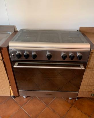 Cucina  5 fuochi Bompani con forno a gas