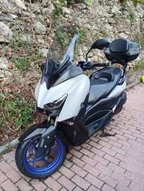 Yamaha xmax 300