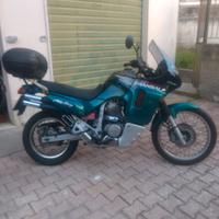 Honda Transalp 600.