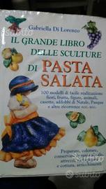 Libri pasta di sale e sculture di pane