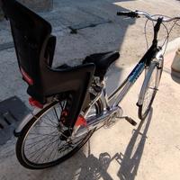 Bicicletta da donna in alluminio con seggiolino 