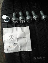Bulloni + gancio mercedes ml