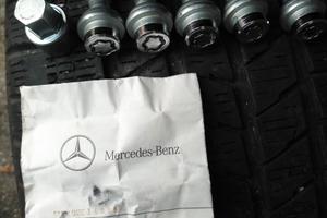 Bulloni + gancio mercedes ml