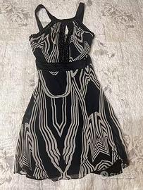 Vestito super chic in bianco e nero di Celyn b