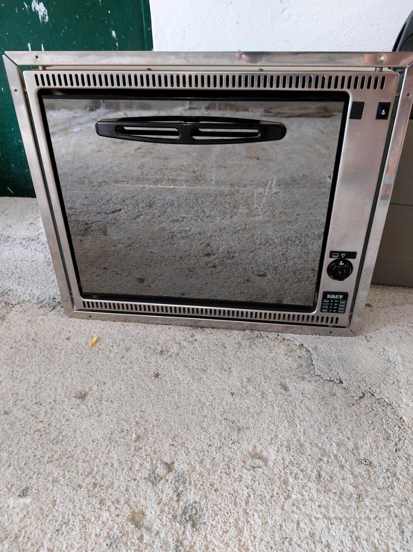 Forno per camper Caravan e Camper In vendita a Palermo
