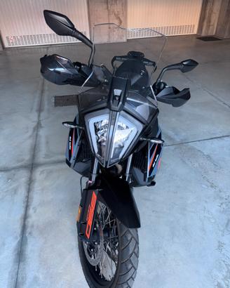 KTM 890 adventure