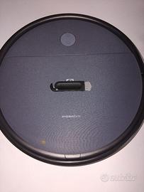 robot  aspira/lavapavimenti