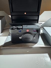 Leica M10 R