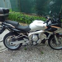 Yamaha Fazer 600