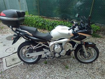 Yamaha Fazer 600