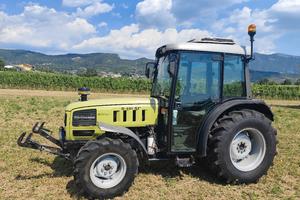 trattore frutteto con lama neve
