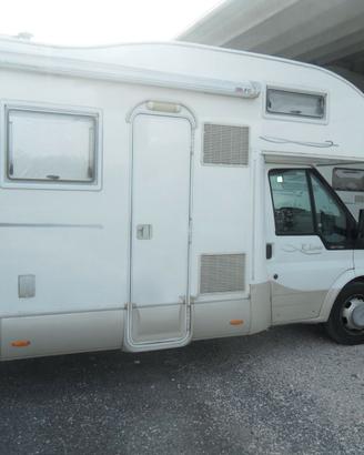 VENDI CAMPER MANSARDATO