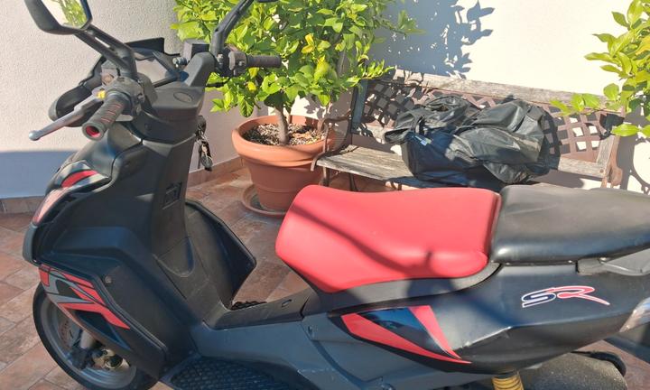 Aprilia SR 50 - 2009