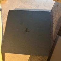  PS4 slim con volante, prezzo trattabile 