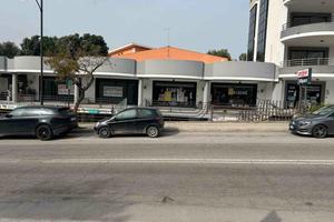 Prestigiosi locali commerciali