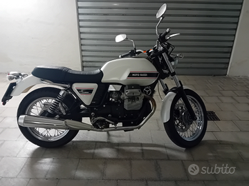 Moto Guzzi V7 classic