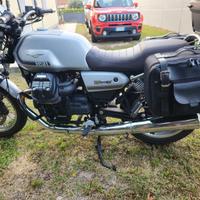 Moto Guzzi V7 IV - 2021