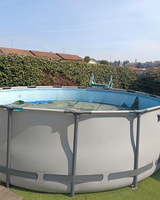 piscina 4,50 x4, 50 con scaletta e motore